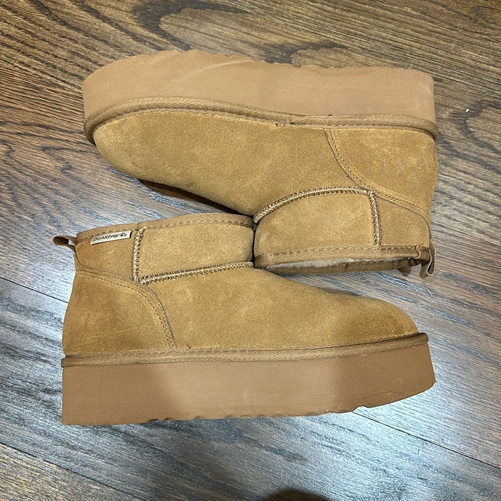 Bearpaw platform boots
